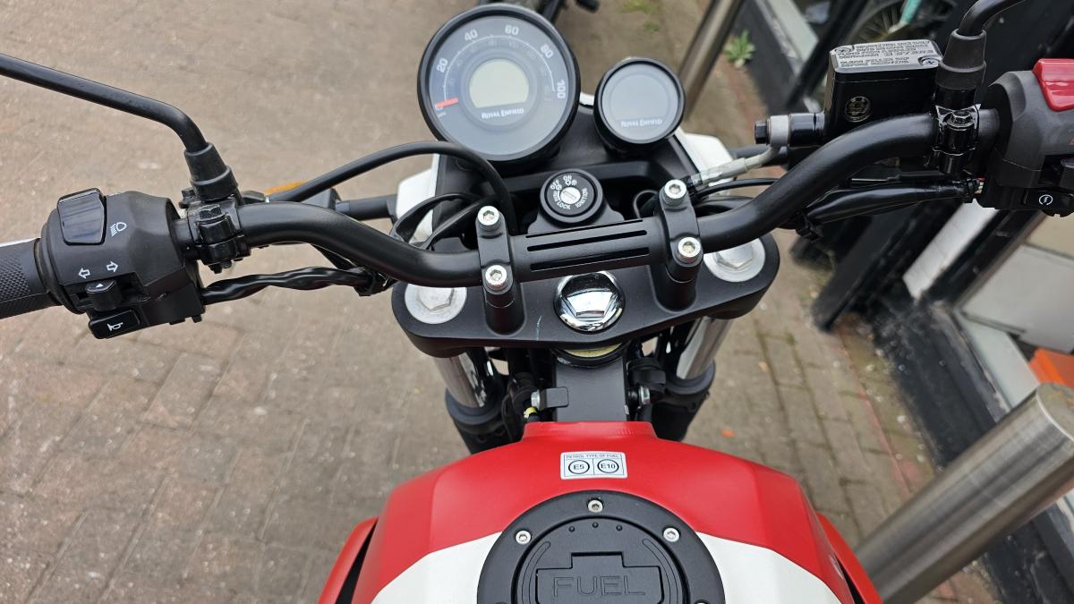 
								ROYAL ENFIELD SCRAM 411 E5 full									