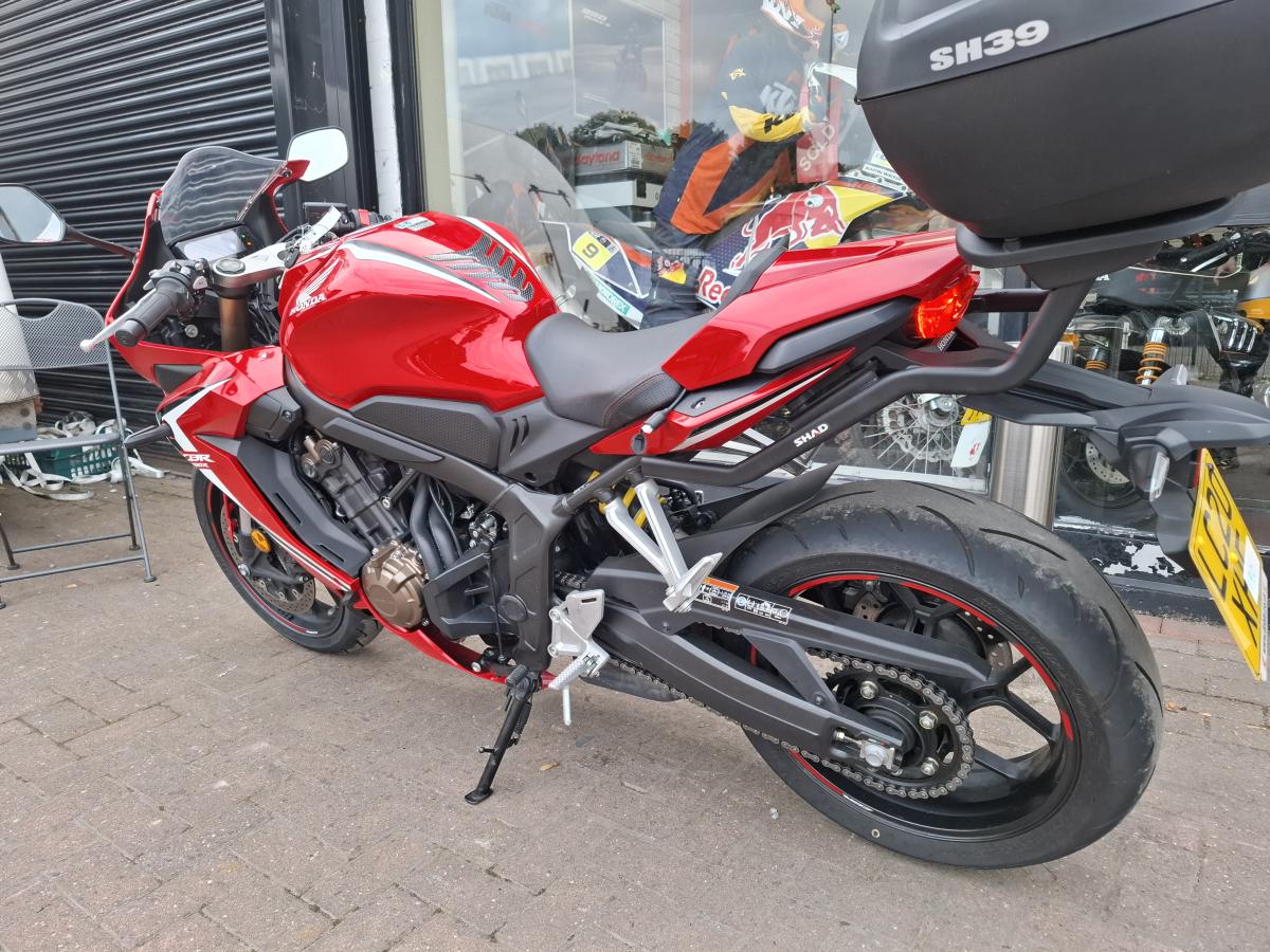 
								Honda CBR 650 RA-K full									