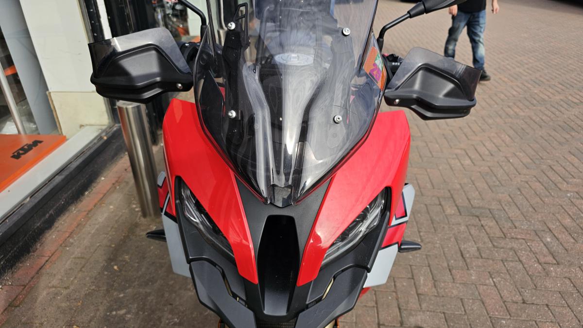 
								BMW S 1000 XR TE full									