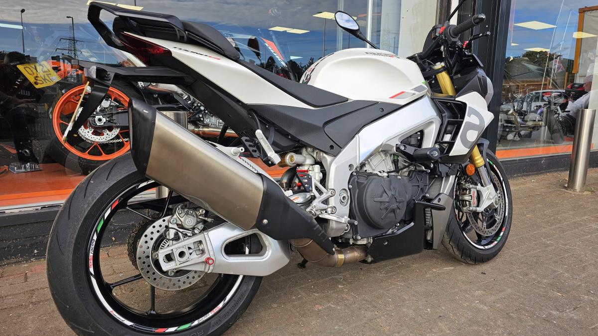 APRILIA TUONO V4 1100