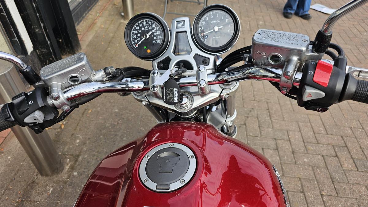 
								Honda CB 1100 CA-H full									