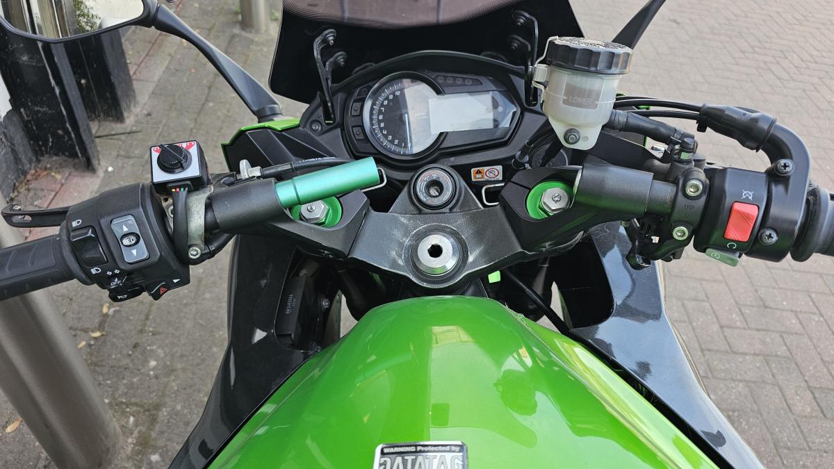 
								KAWASAKI ZX 1000 MGF ABS full									