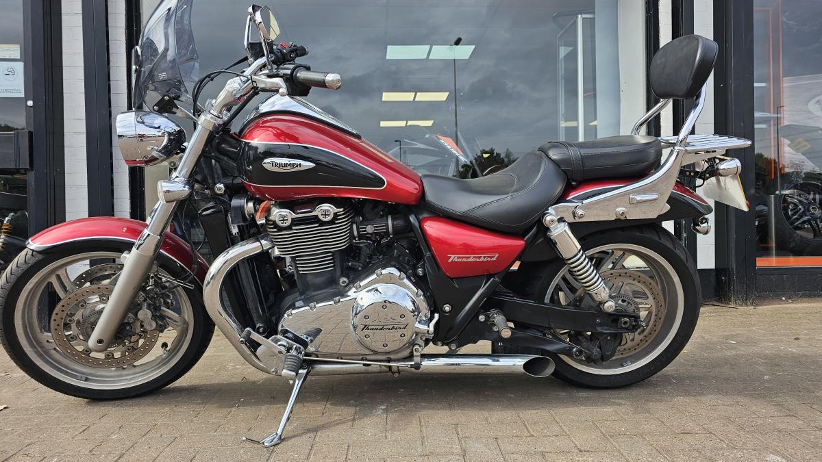 TRIUMPH THUNDERBIRD 1600