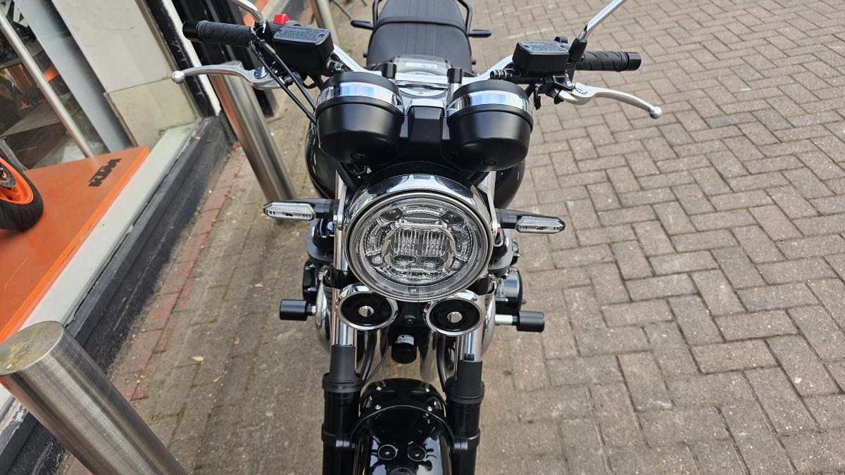
								Honda CB 1100 NA-K full									