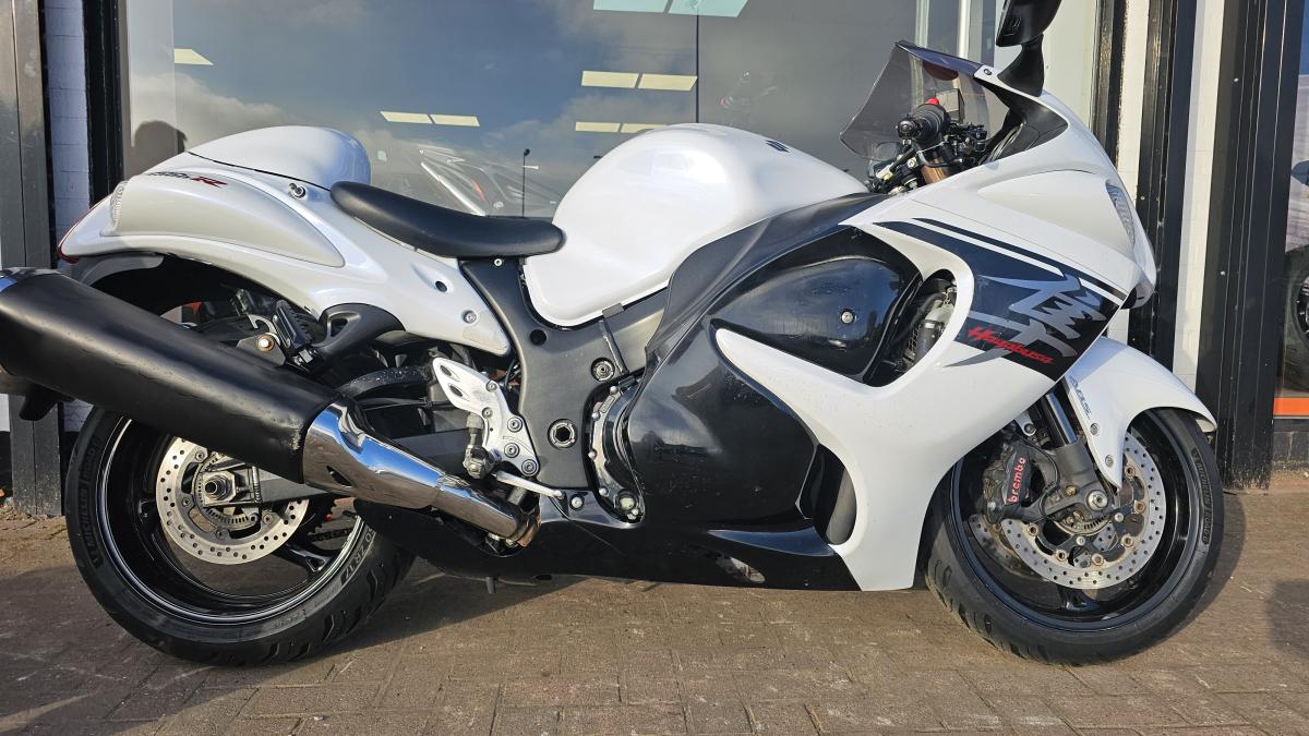 Suzuki GSX 1300 RA L7