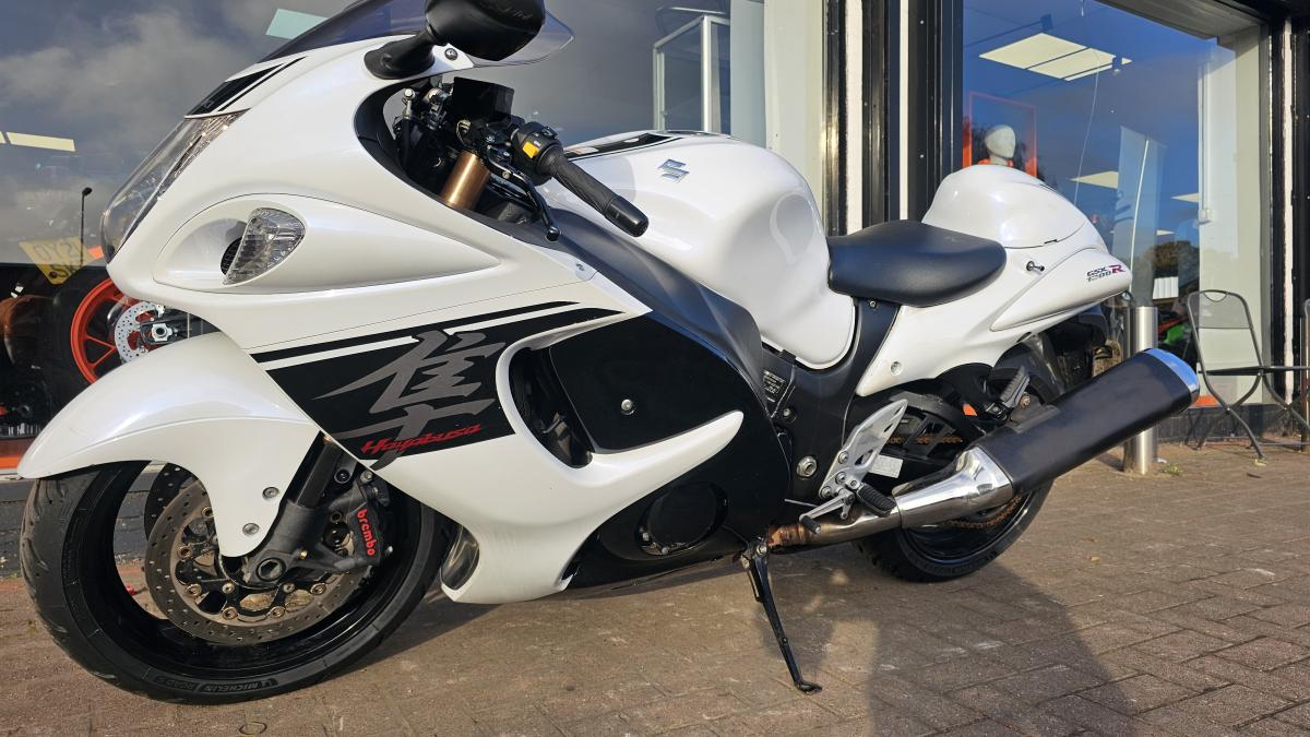 Suzuki GSX 1300 RA L7