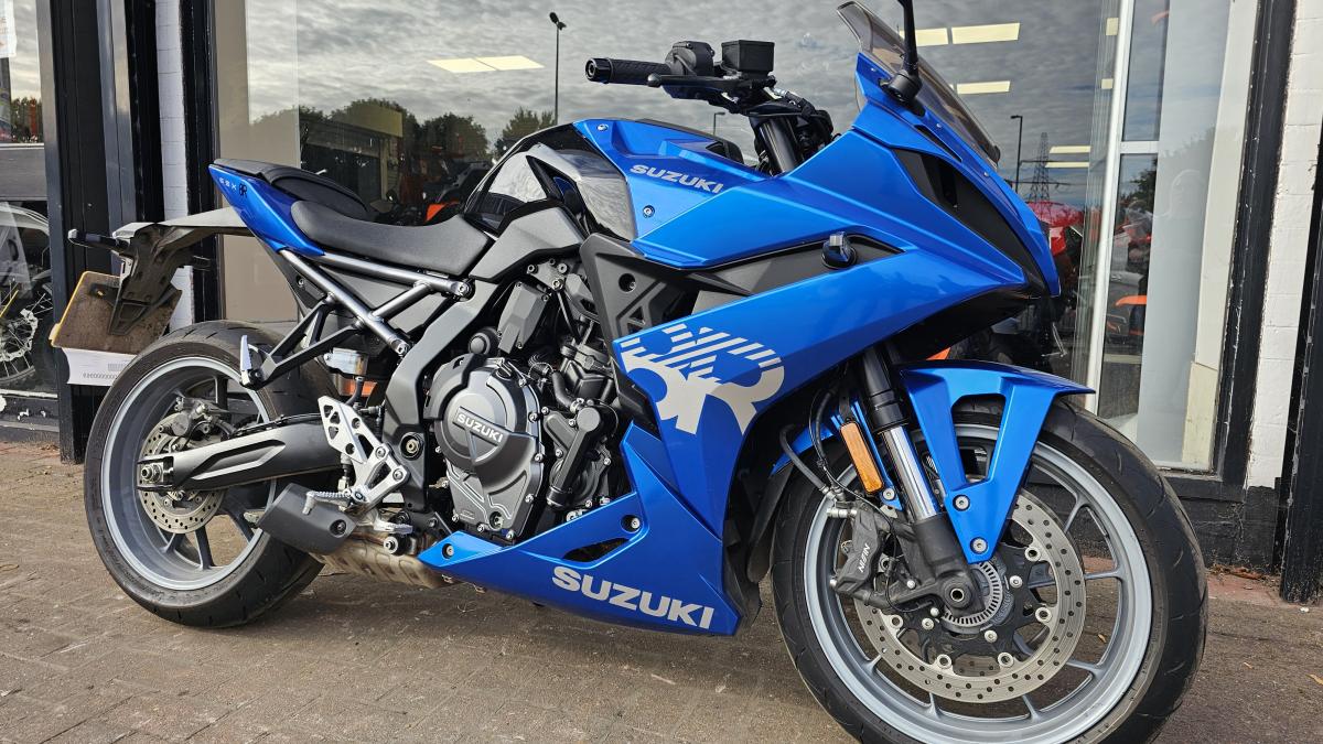 Suzuki GSX 800 FRQM5 GSX-8R