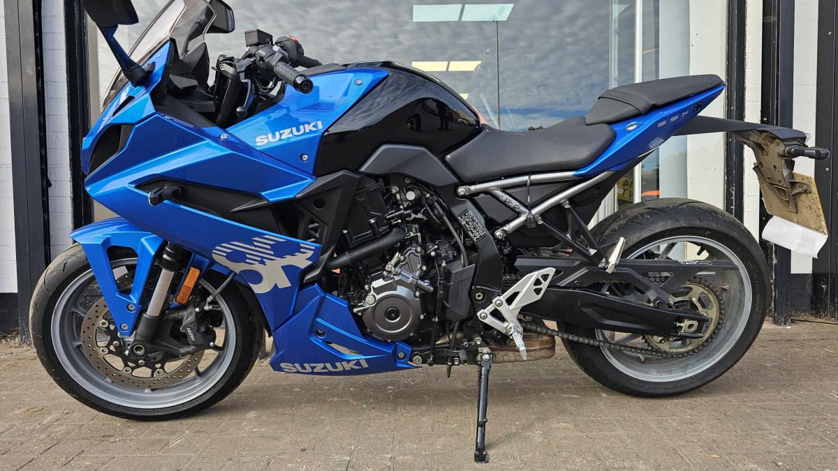 Suzuki GSX 800 FRQM5 GSX-8R