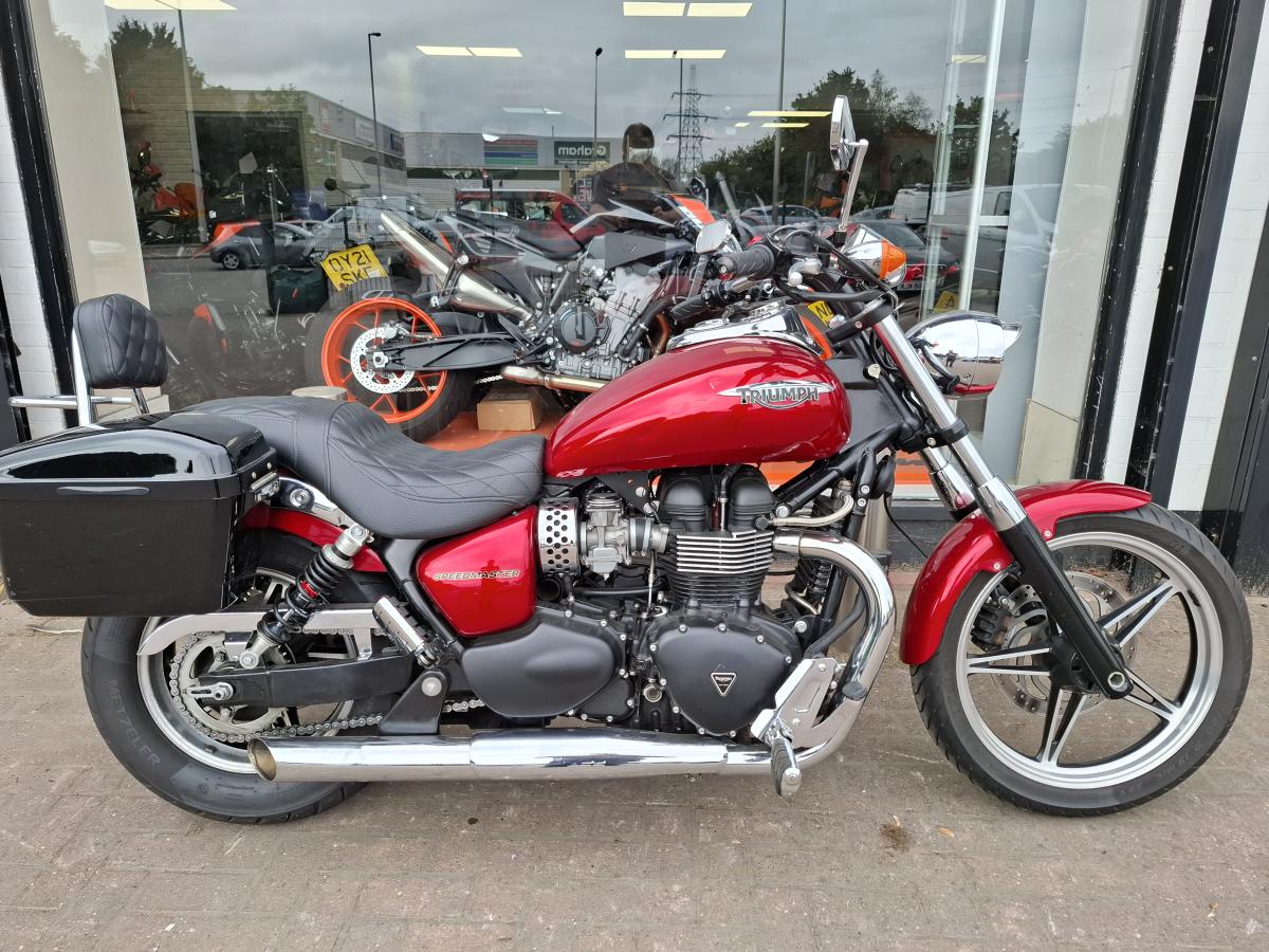 TRIUMPH SPEED MASTER 865