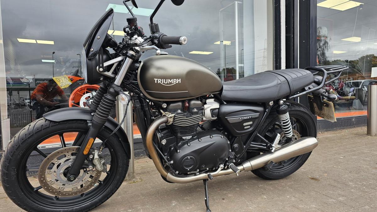 Triumph BONNEVILLE STREET TWIN