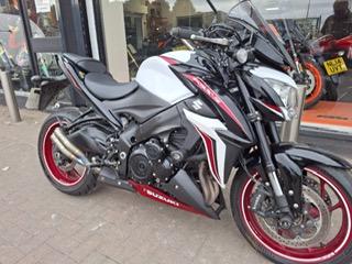 Suzuki GSXS 1000