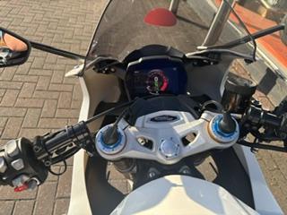 
								TRIUMPH SPEED TRIPLE 1200 RR full									