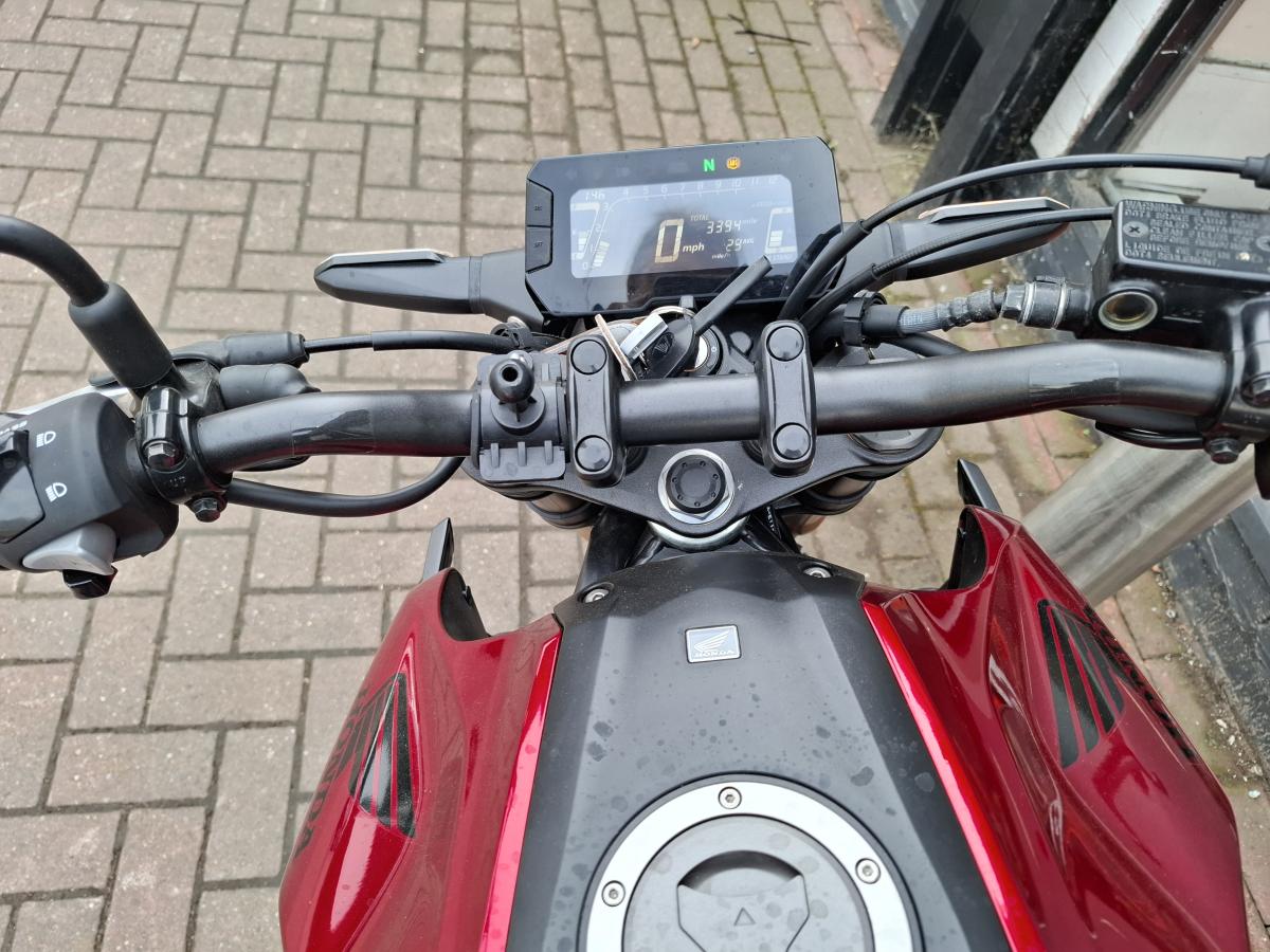 
								HONDA CBF 300 NA-K full									