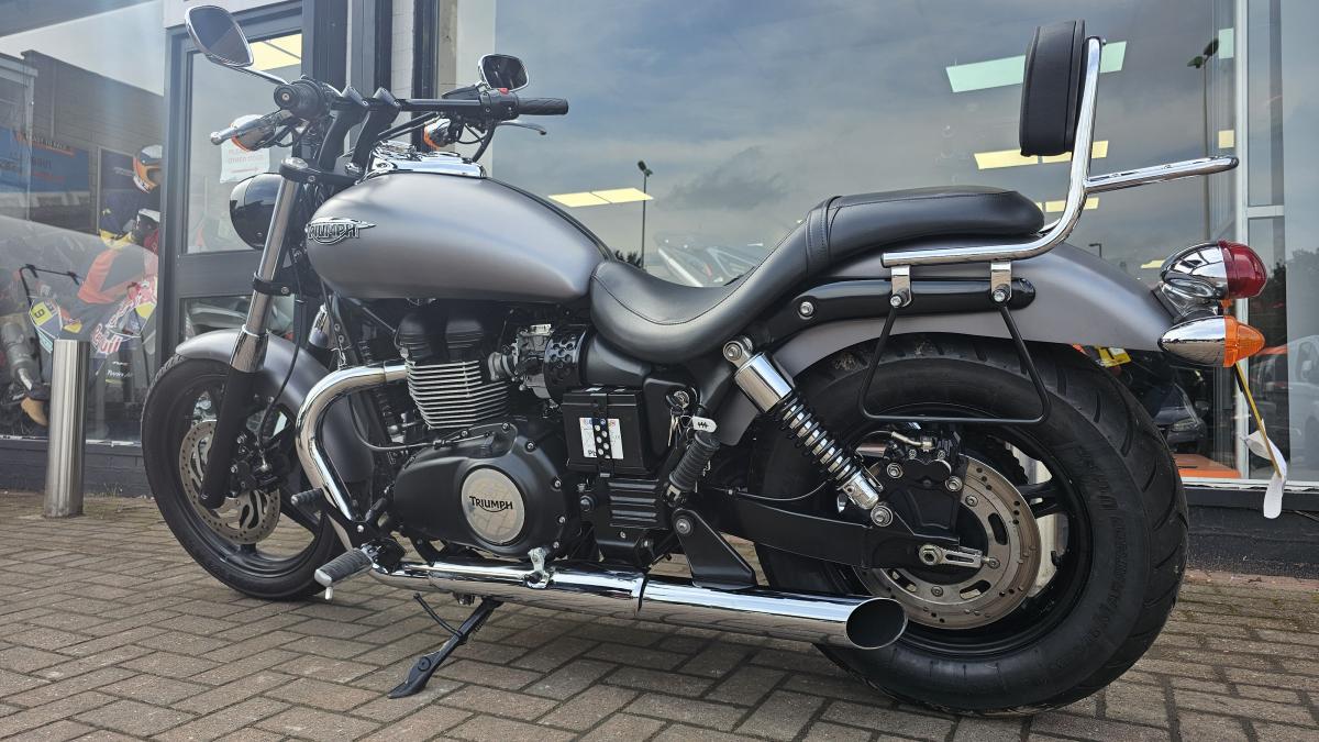 
								TRIUMPH SPEED MASTER 865 full									