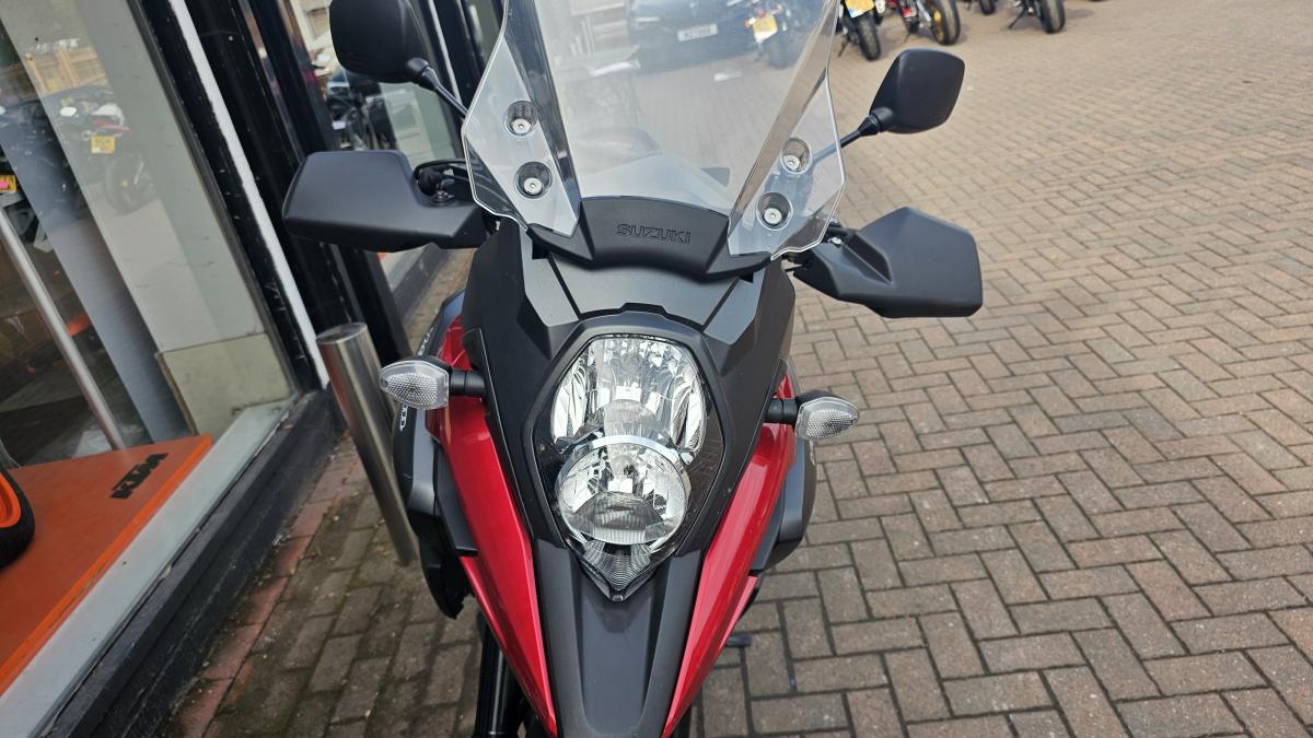 
								Suzuki DL 1000 AL9 ABS full									