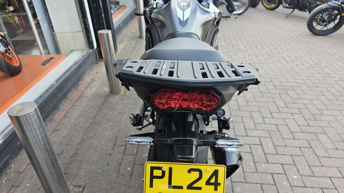 
								Kawasaki KLZ 1000 CRFNN full									