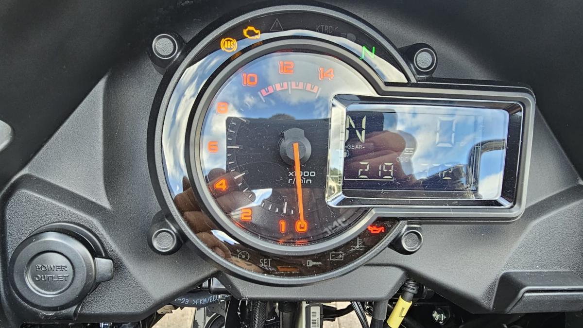 
								Kawasaki KLZ 1000 CRFNN full									
