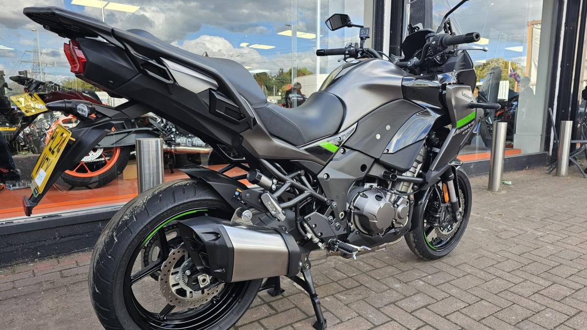 
								Kawasaki KLZ 1000 CRFNN full									