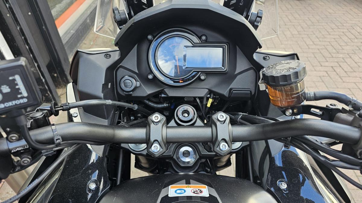 
								Kawasaki KLZ 1000 CRFNN full									