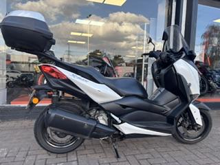 Yamaha X-MAX 300