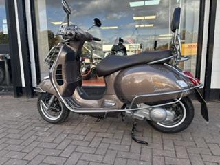 PIAGGIO VESPA GTS 300 TOURING