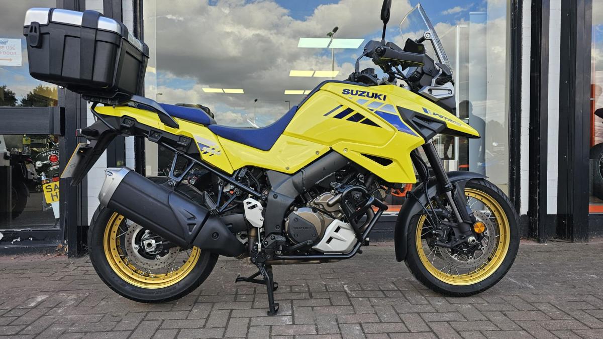 Suzuki DL 1050 RC M0