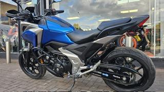 
								Honda NC 750 XA-M full									
