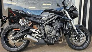 TRIUMPH STREET TRIPLE S