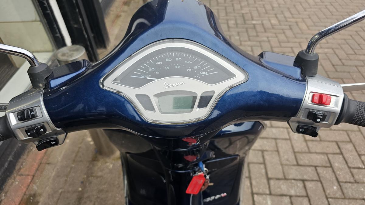 
								PIAGGIO PRIMAVERA 125 ABS full									