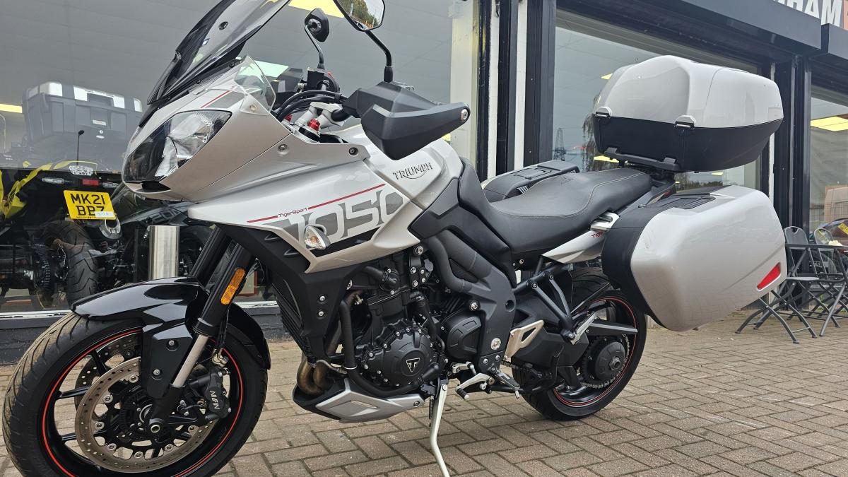 TRIUMPH TIGER SPORT 1050