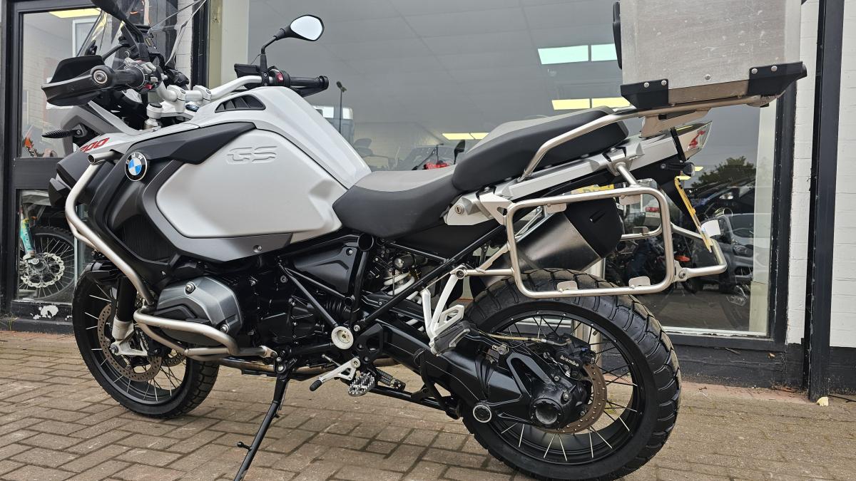 
								BMW R 1200 GS ADVENTURE full									