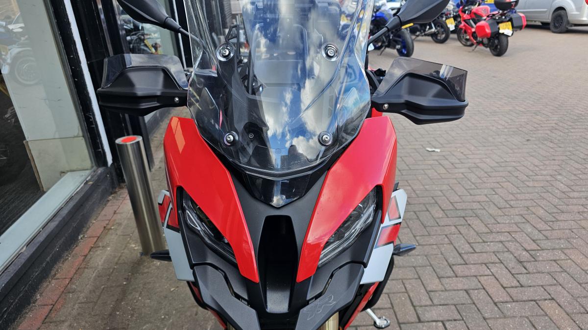 
								BMW S 1000 XR TE full									