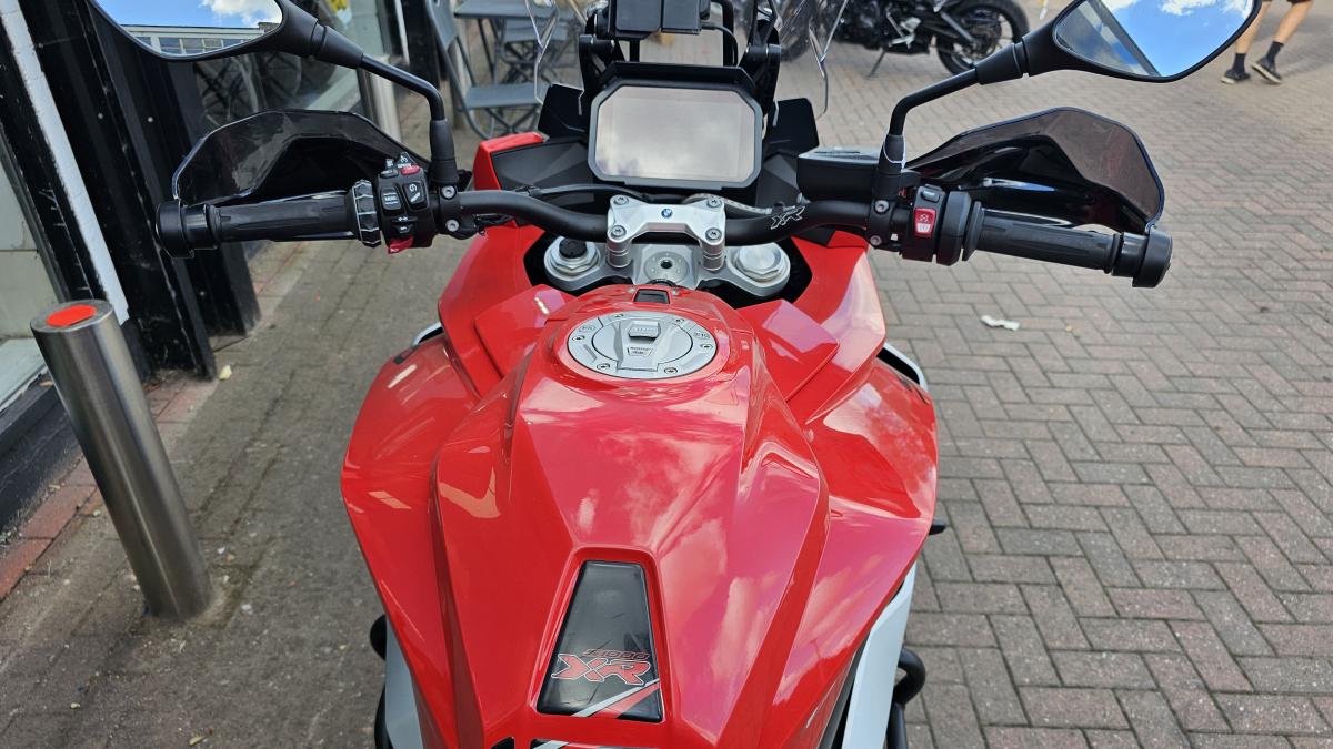 
								BMW S 1000 XR TE full									