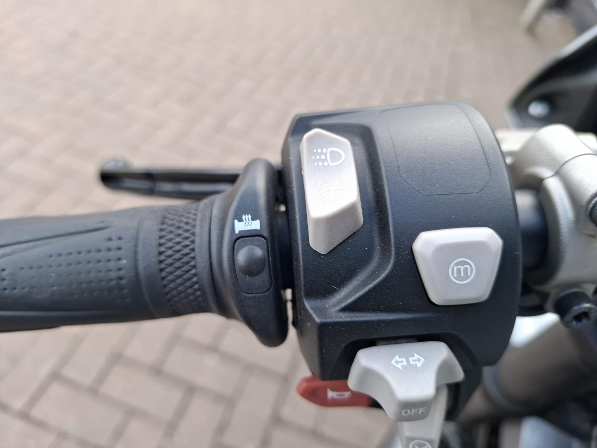 
								TRIUMPH STREET TRIPLE RS full									