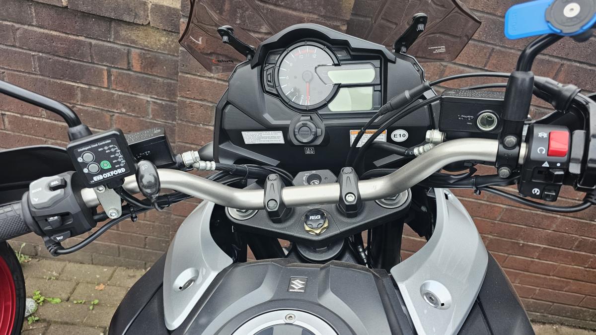 
								Suzuki DL 1000 X AL8 ABS full									