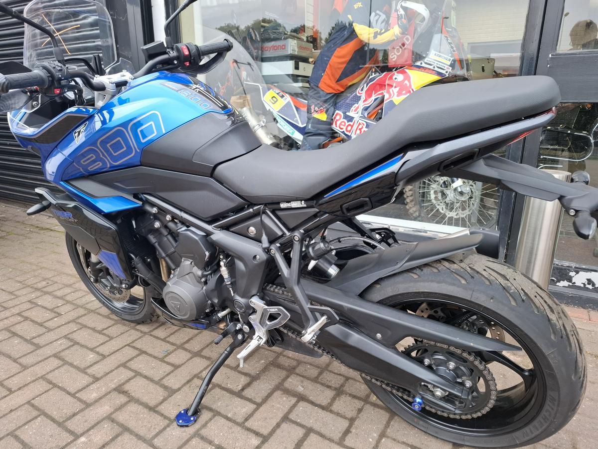 
								TRIUMPH TIGER SPORT 800 full									