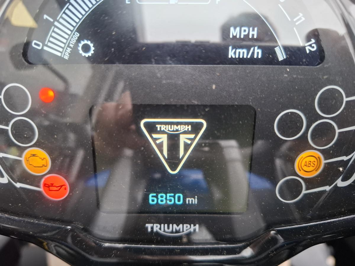 
								TRIUMPH TIGER SPORT 800 full									