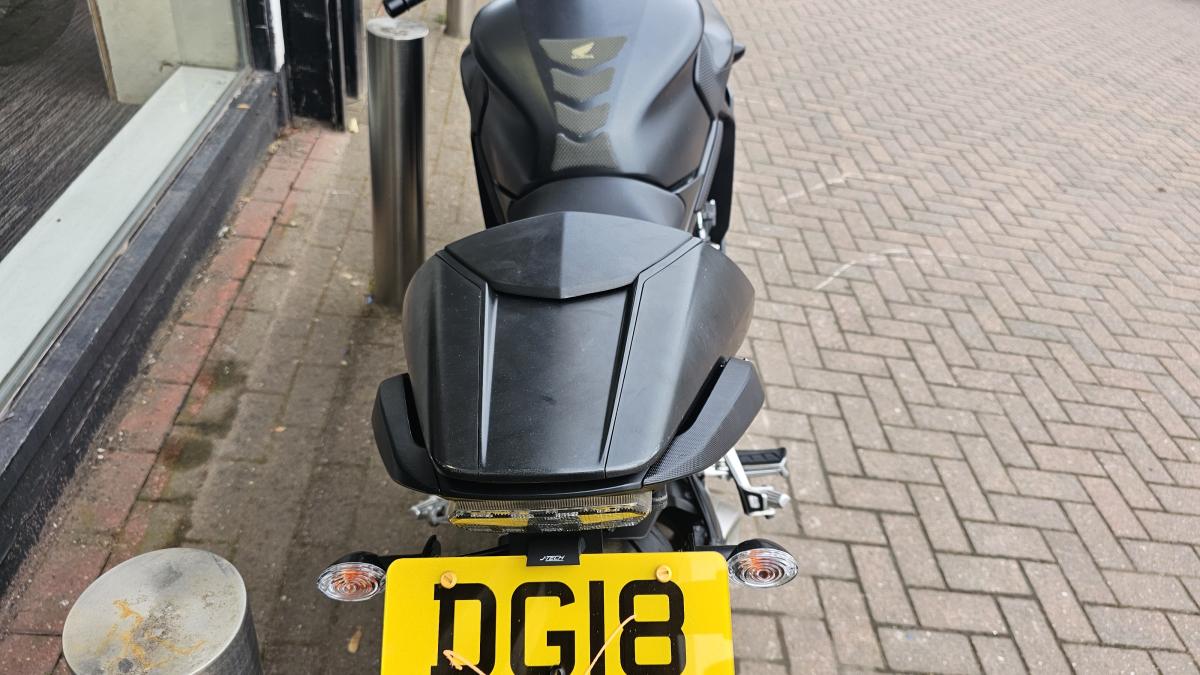 
								Honda CBR 650 FA-J full									