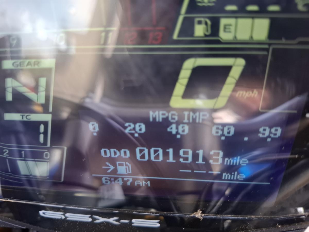 
								Suzuki GSXS 1000 RQ M4 full									
