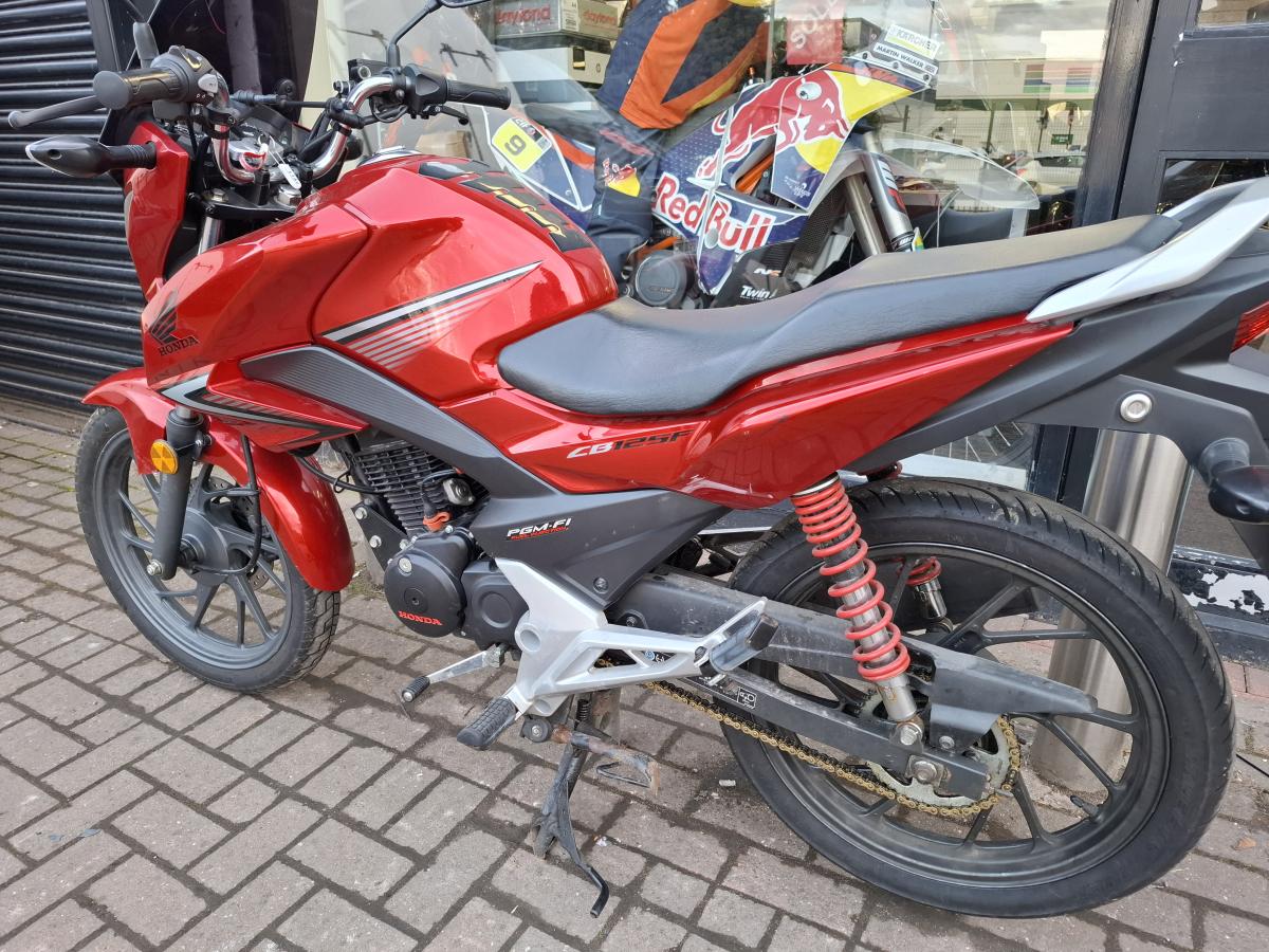 
								HONDA CB125F full									