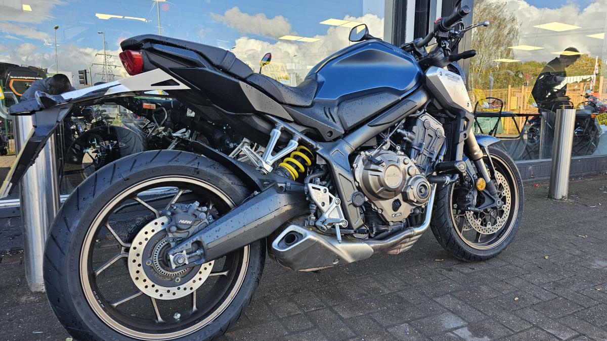 HONDA CB 650 RA-M