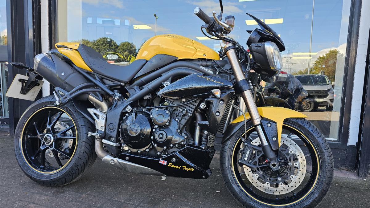 TRIUMPH SPEED TRIPLE 94