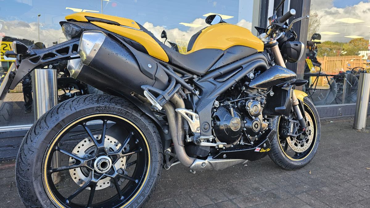TRIUMPH SPEED TRIPLE 94