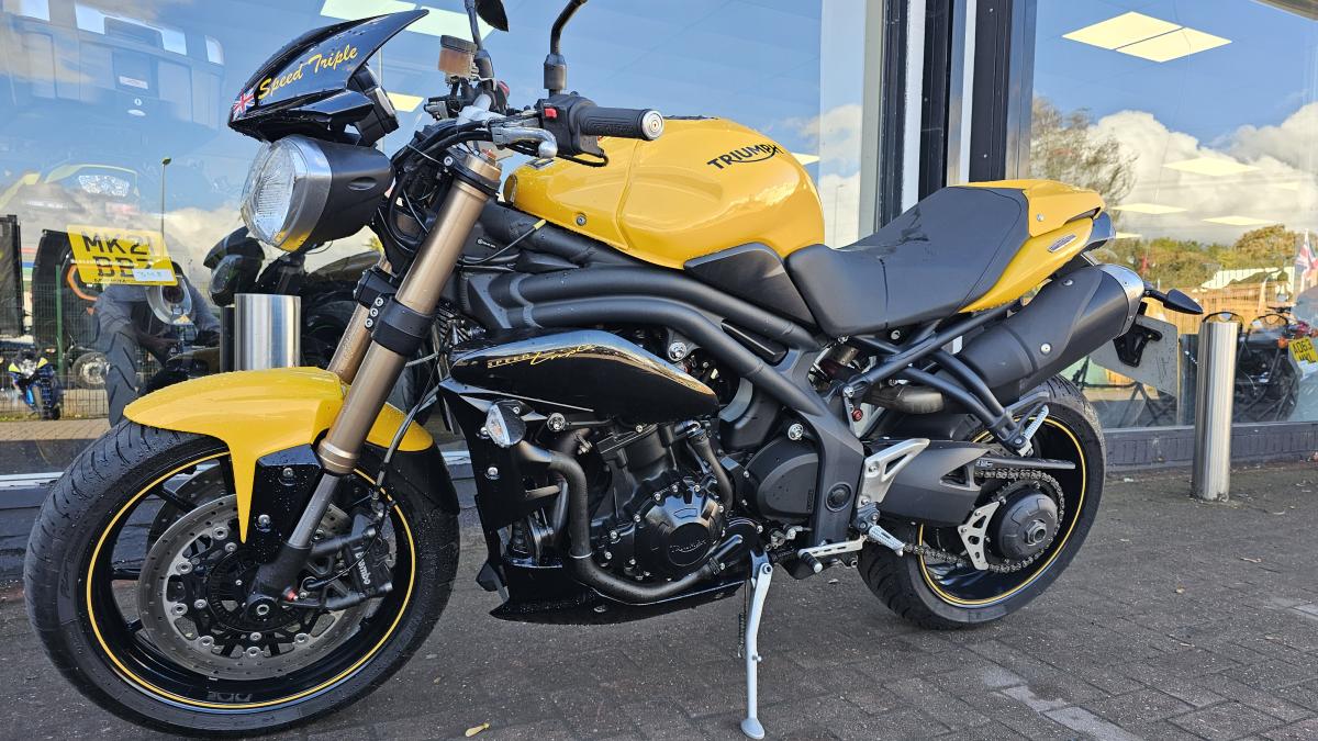 TRIUMPH SPEED TRIPLE 94