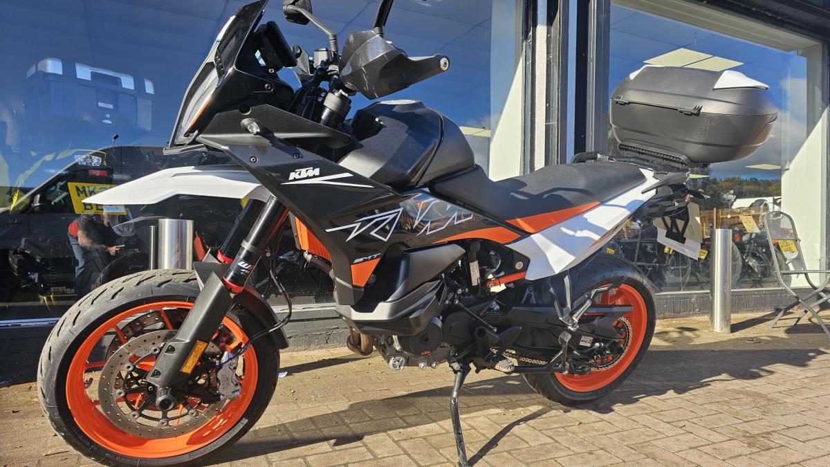KTM 890 SMT 23