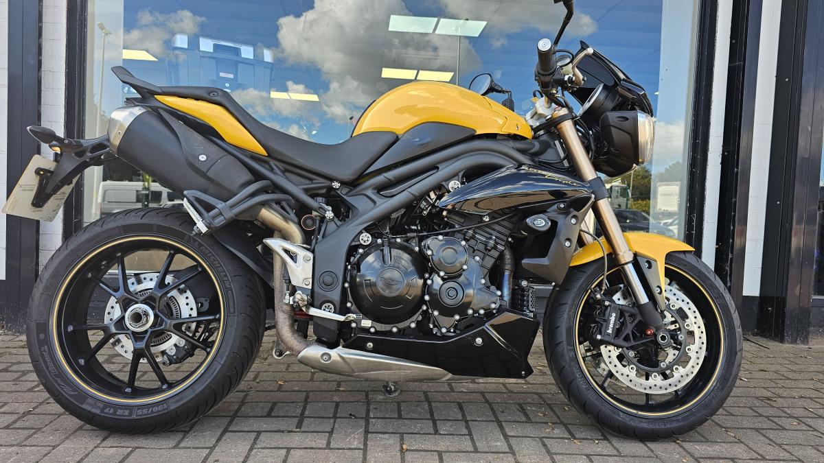 TRIUMPH SPEED TRIPLE 94